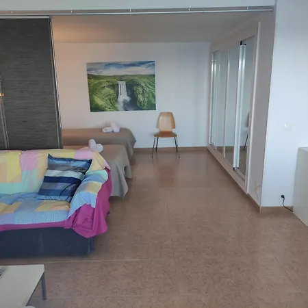 In First Line Apto 6-6 Apartment