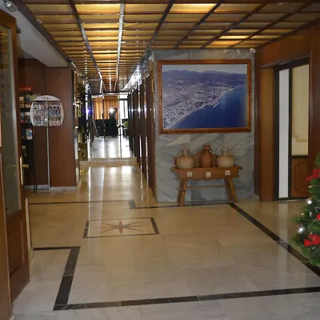 In First Line Apto 6-6 Apartment